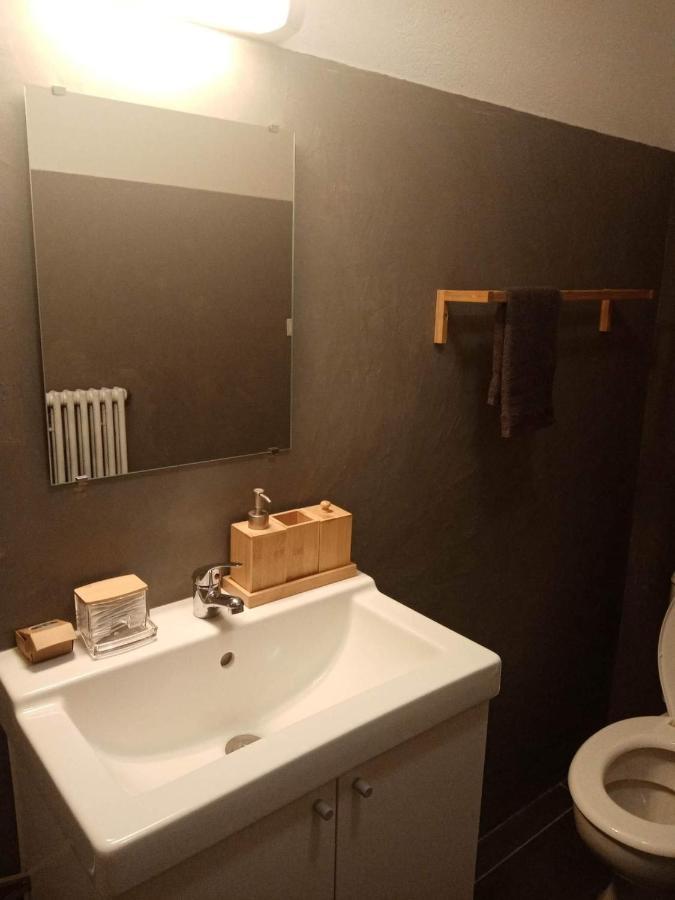 Bed and Breakfast Les P'Tites Pistes Chaux-des-Pres Екстер'єр фото