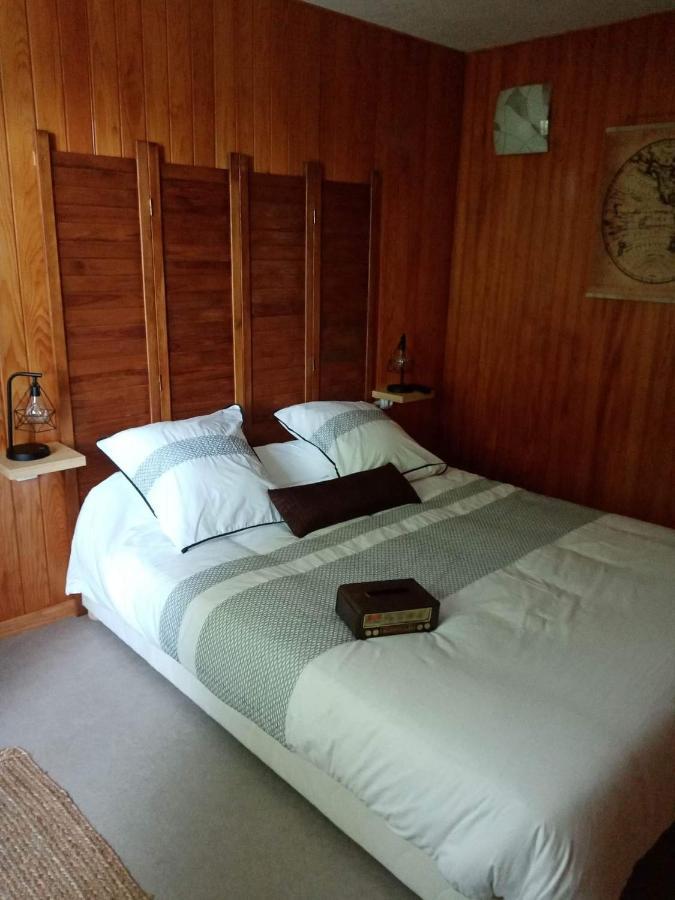 Bed and Breakfast Les P'Tites Pistes Chaux-des-Pres Екстер'єр фото