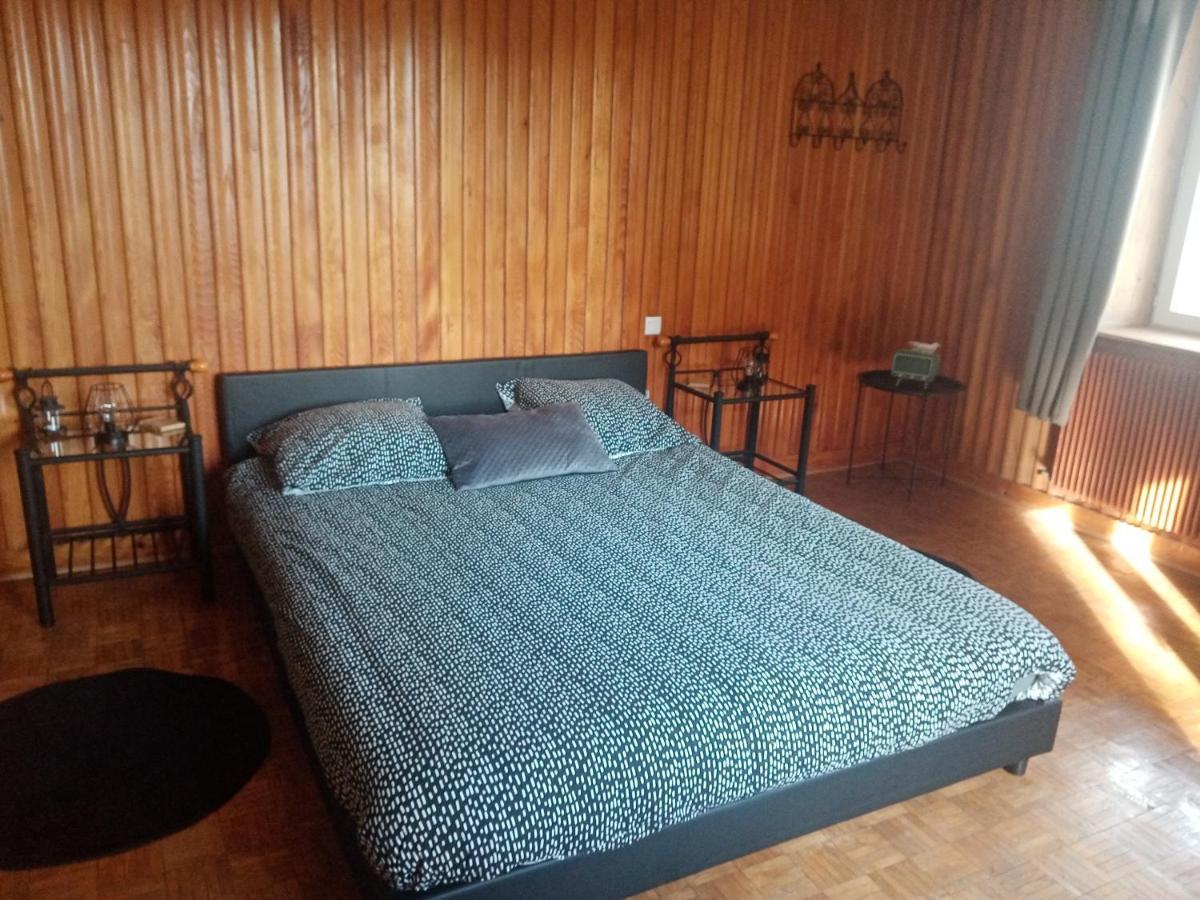 Bed and Breakfast Les P'Tites Pistes Chaux-des-Pres Екстер'єр фото